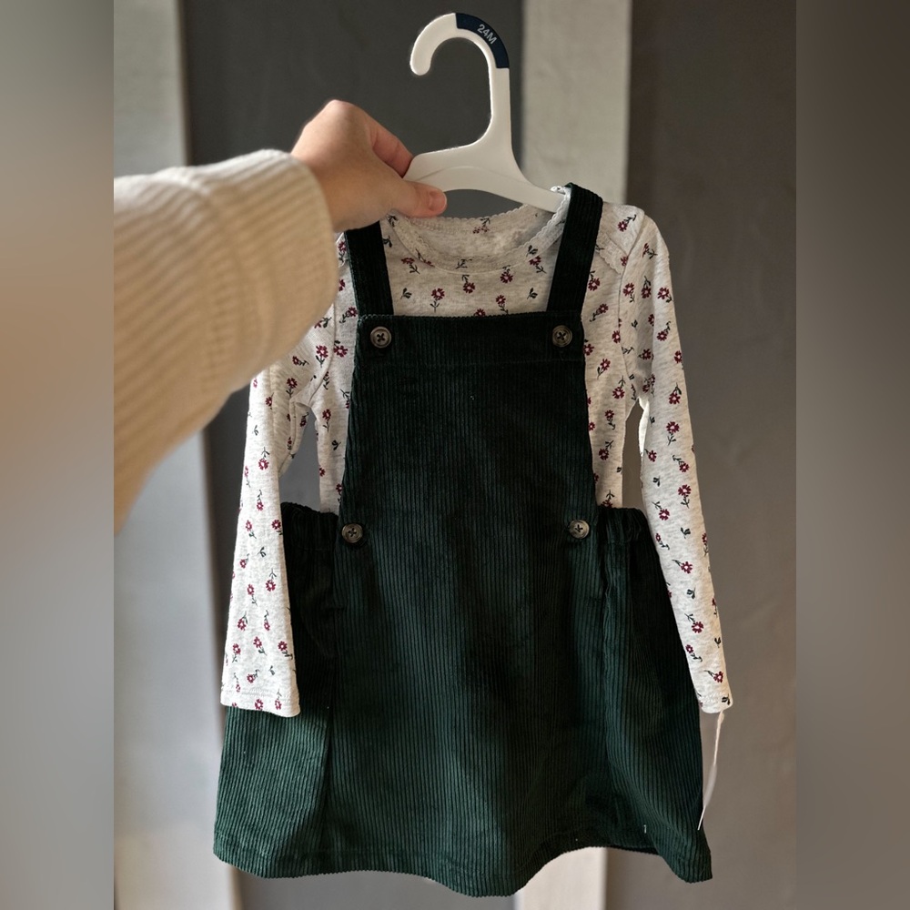 Toddler dress size 24M